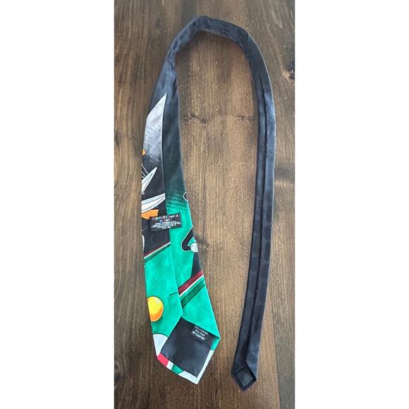 Looney Tunes Mania Vintage Pool Tie Warner Bros 1996 Bugs Bunny Daffy Sylvester - Picture 3 of 7